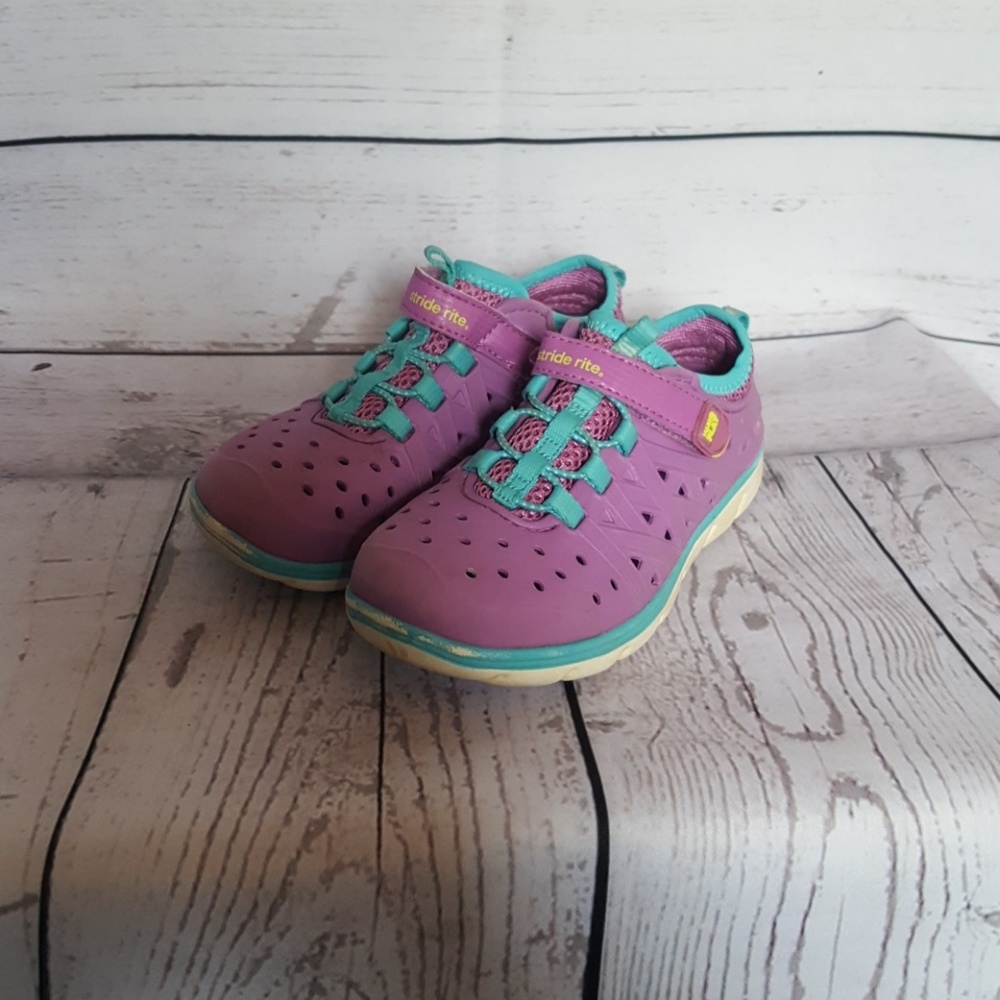 Girls Stride Rite Phibian